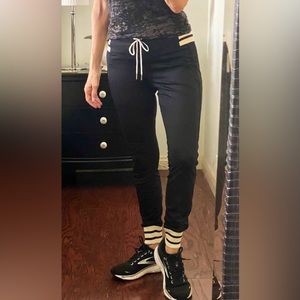 Athleta Black and Ivory Joggers Size M